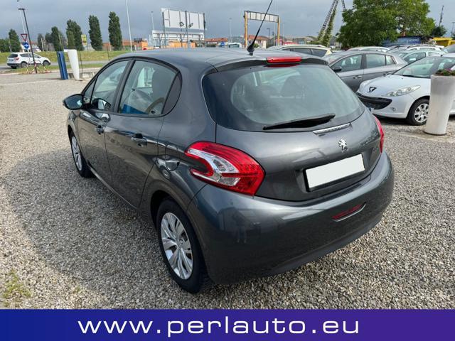 PEUGEOT 208 1.4 HDi Active