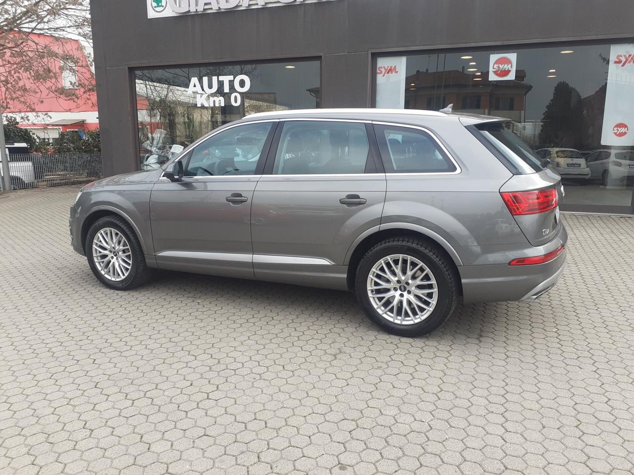 Audi Q7 3.0 TDI 272 CV quattro tiptronic Business Plus 7 POSTI