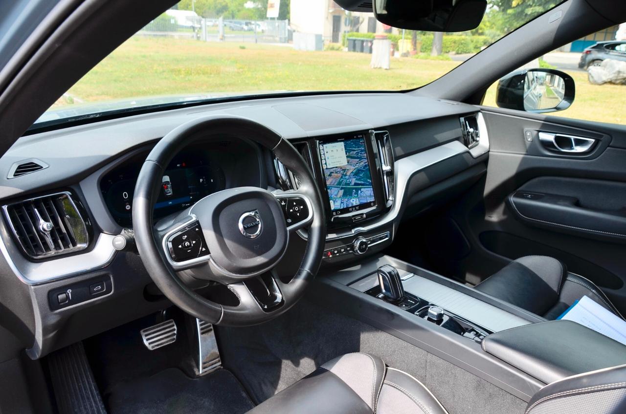 VOLVO XC60 2.0 B4 R-DESIGN 197cv AUTO, UNICOPROPRIETARIO, SERVICE UFF VOLVO, UFF ITALIANA, EURO 6D, FARI LED, NAVI, RETROCAMERA, PERMUTE