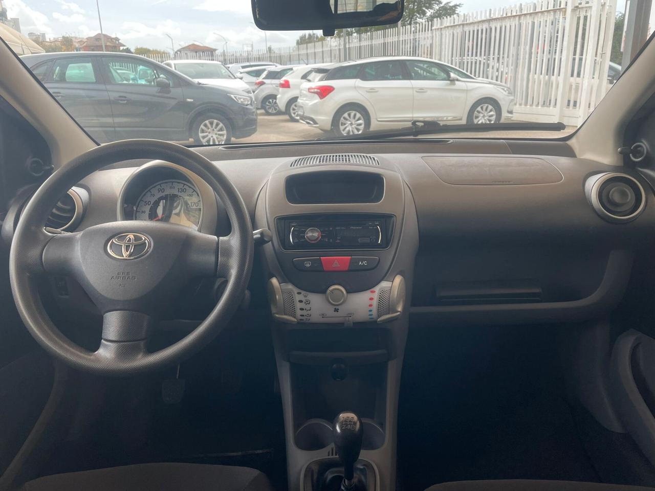 Toyota Aygo 1.0 12V VVT-i 5 porte Sol