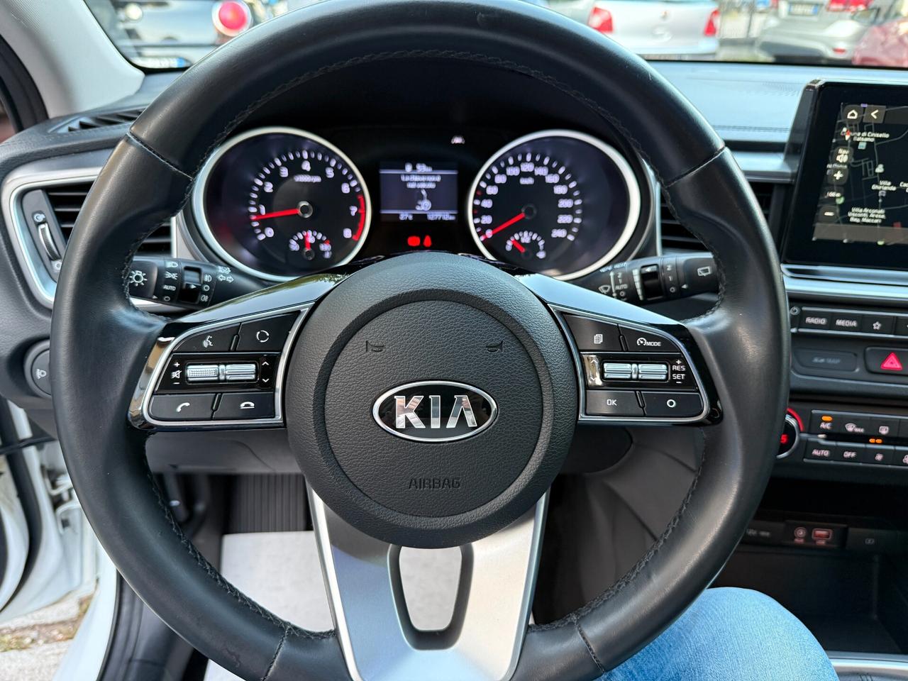 Kia Ceed 1.4 MPi GPL SW Business Class