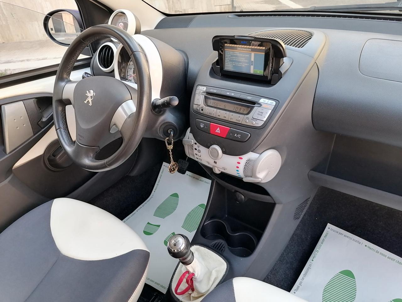 Peugeot 107 1.0 68CV 5p. Superga *SOLO 80.000 KM* 2012