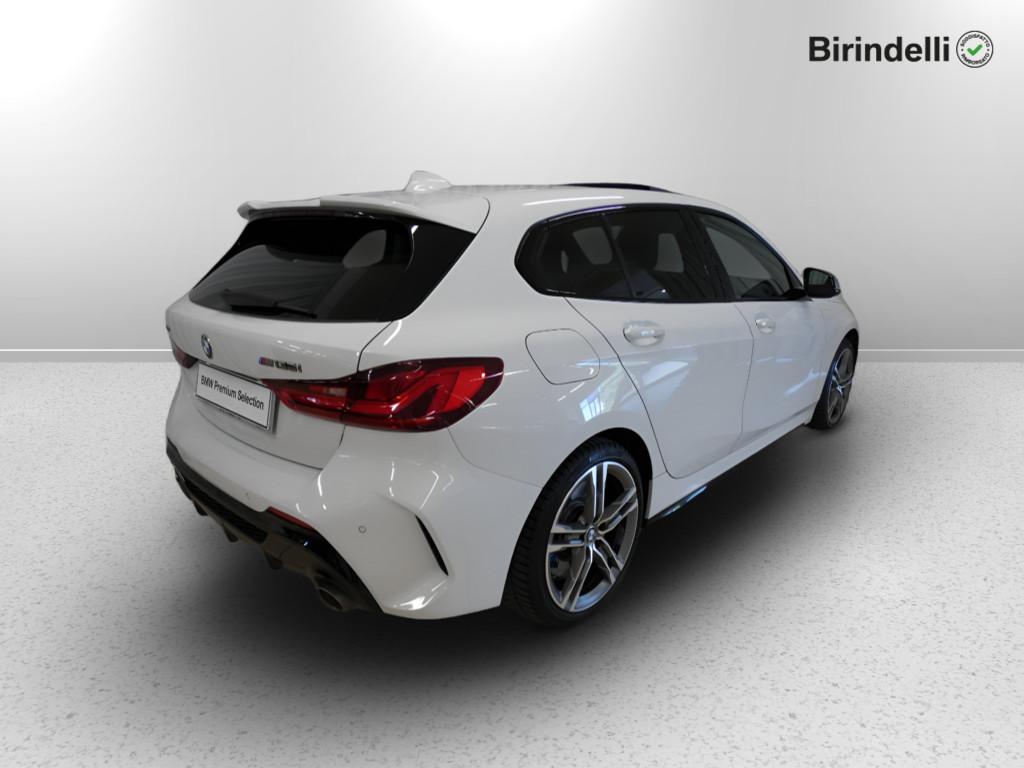 BMW Serie 1 (F40) - M 135i xDrive