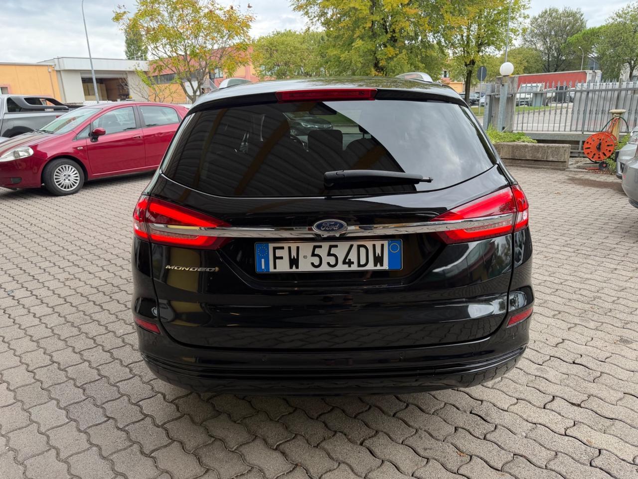Ford Mondeo 2.0 EcoBlue 150 CV S&S aut. SW Titanium Business