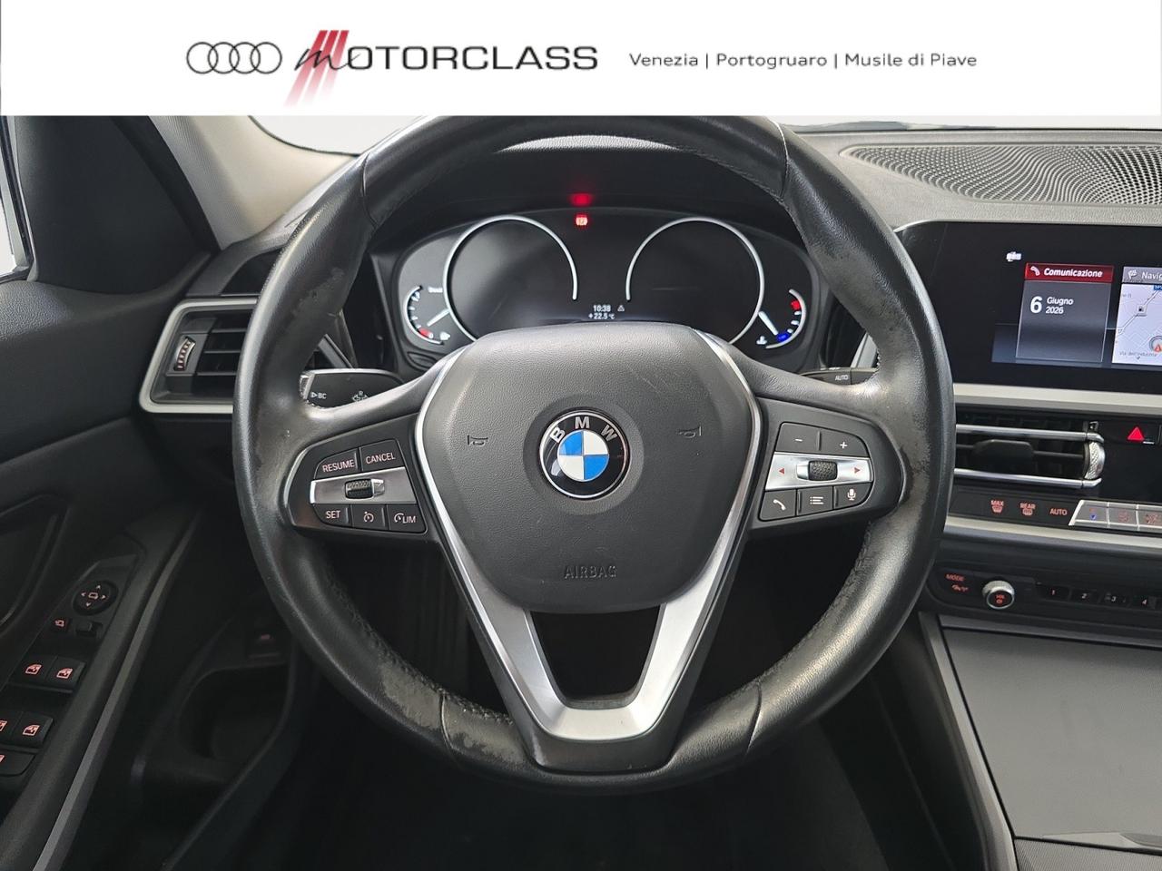 320d Touring Auto