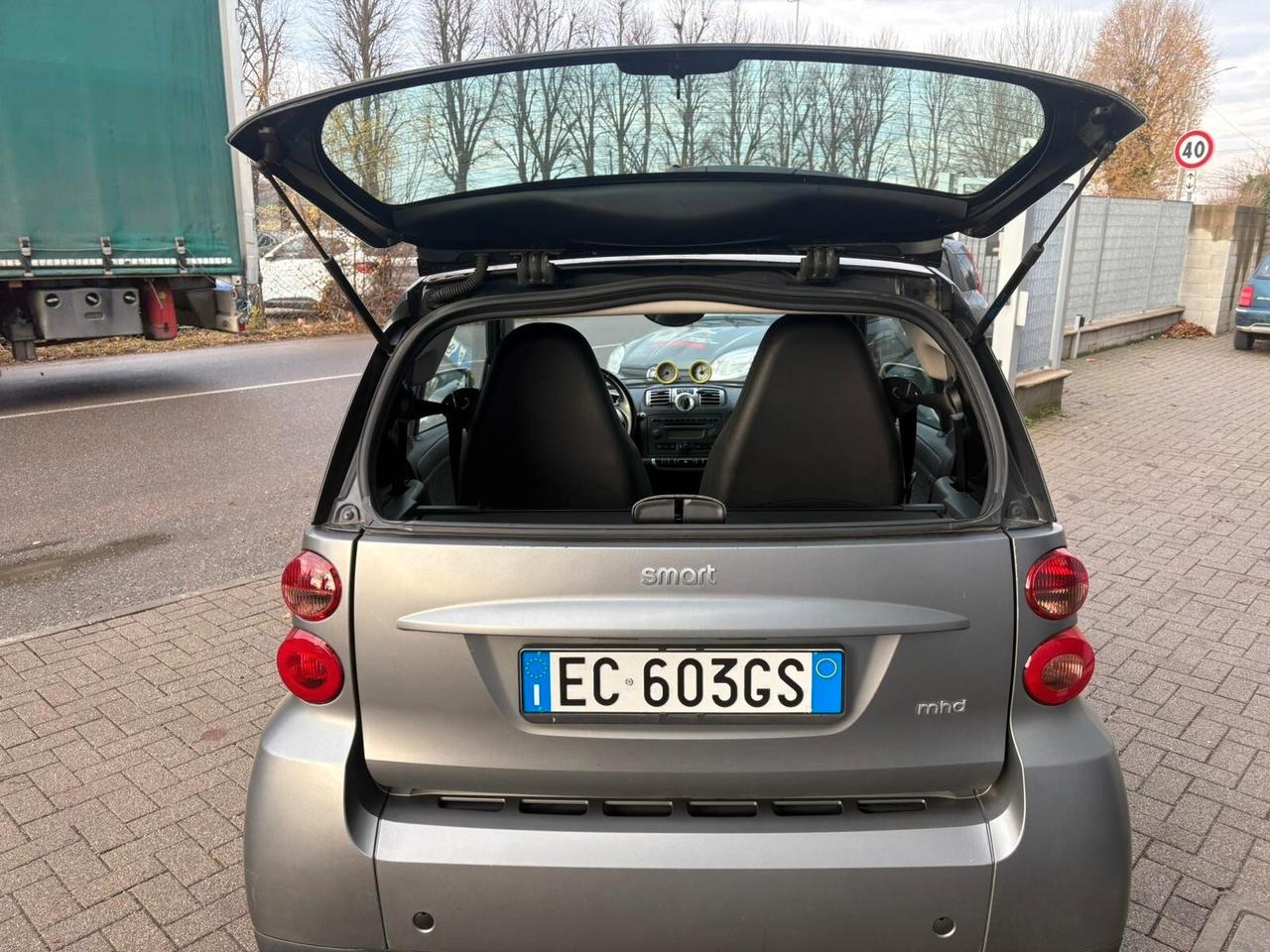 Smart ForTwo 1000 52 kW coupé limited greystyle