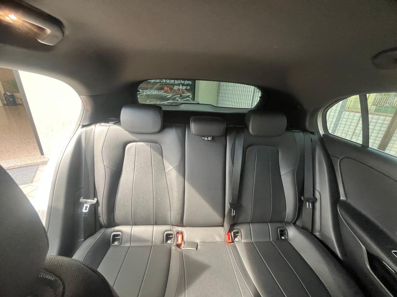 Mercedes-Benz A 180 PREMIUM #50060