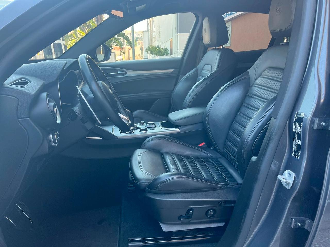 Alfa Romeo Stelvio 2.2 210 CV AT8 Q4 Veloce