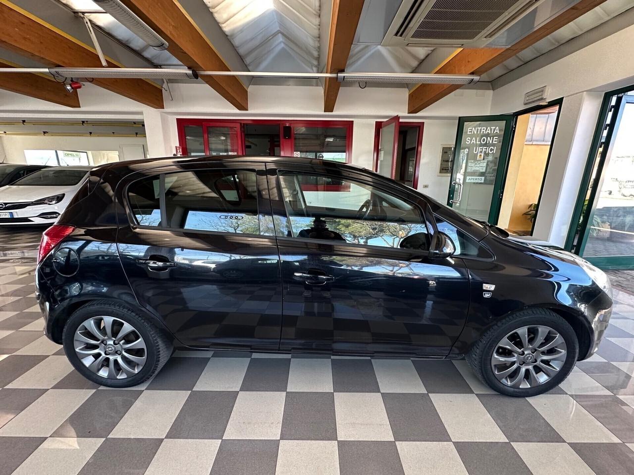 Opel Corsa 1.2 85Cv GPL Neopatentati