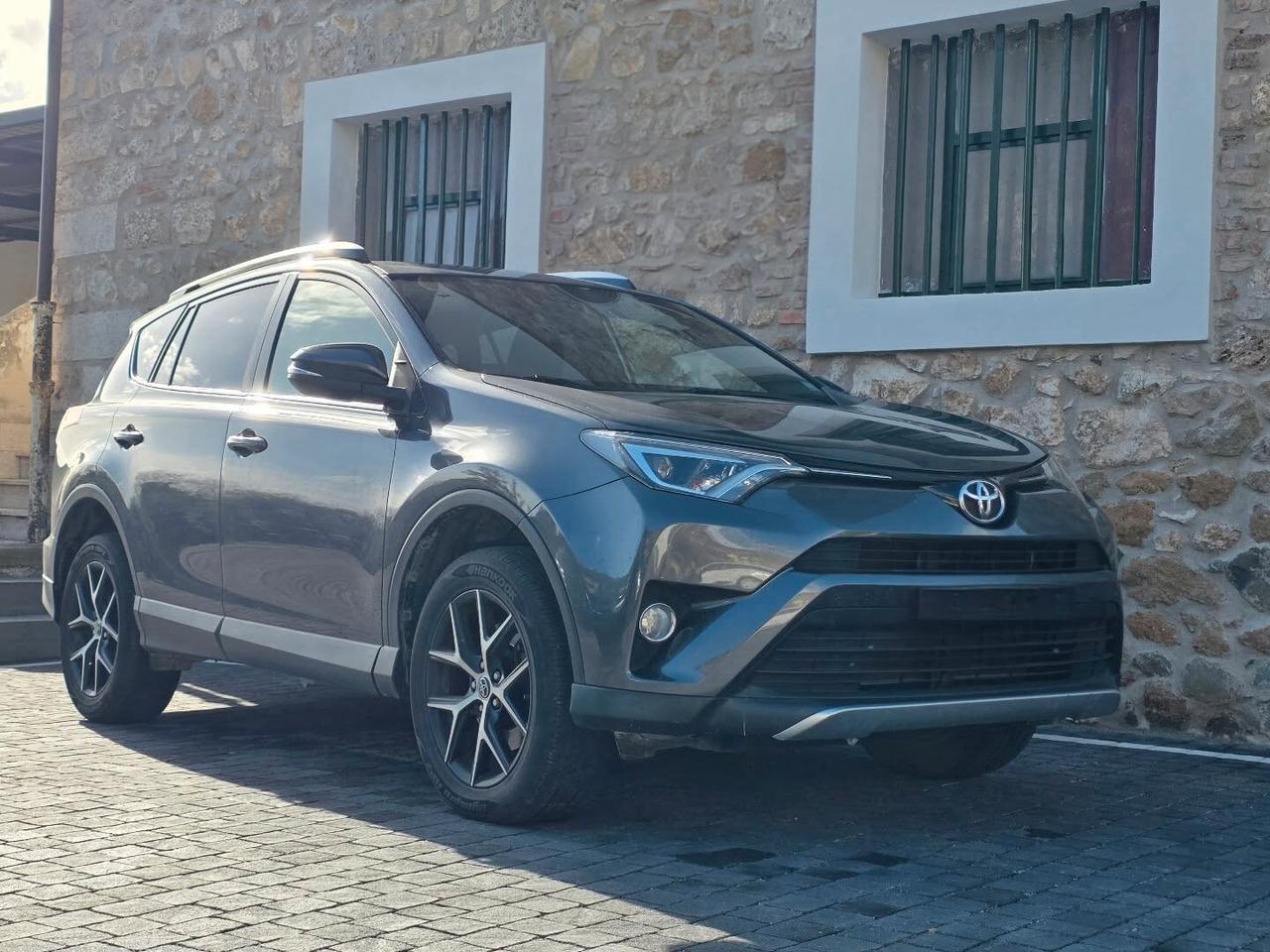 Toyota RAV 4 RAV4 2.0 D-4D 2WD Lounge