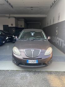 Lancia Ypsilon 1.4 Argento Ecochic GPL