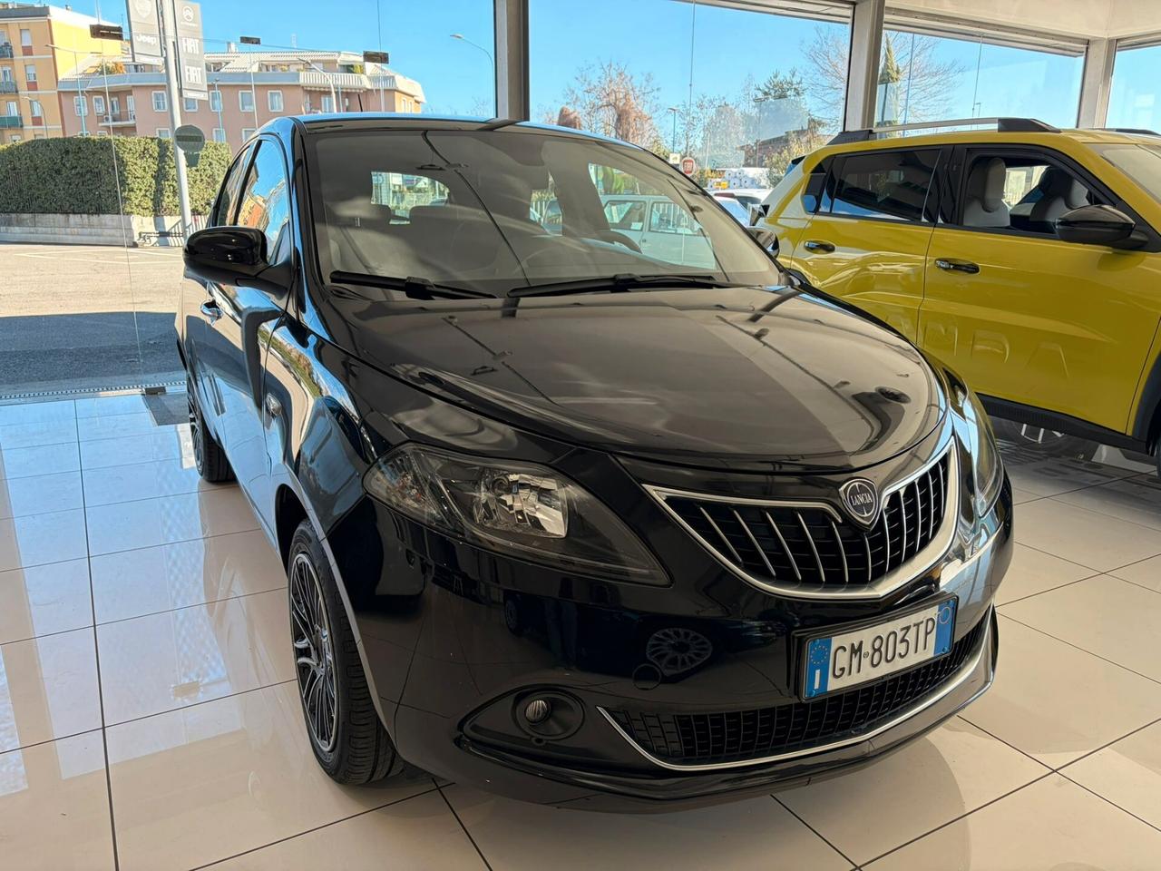 Lancia Ypsilon 1.0 FireFly 5 porte S&S Hybrid Gold