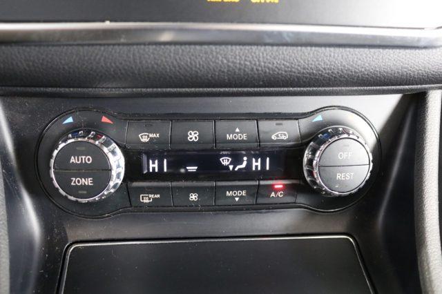 MERCEDES-BENZ GLA 200 d Automatic 4Matic Sport