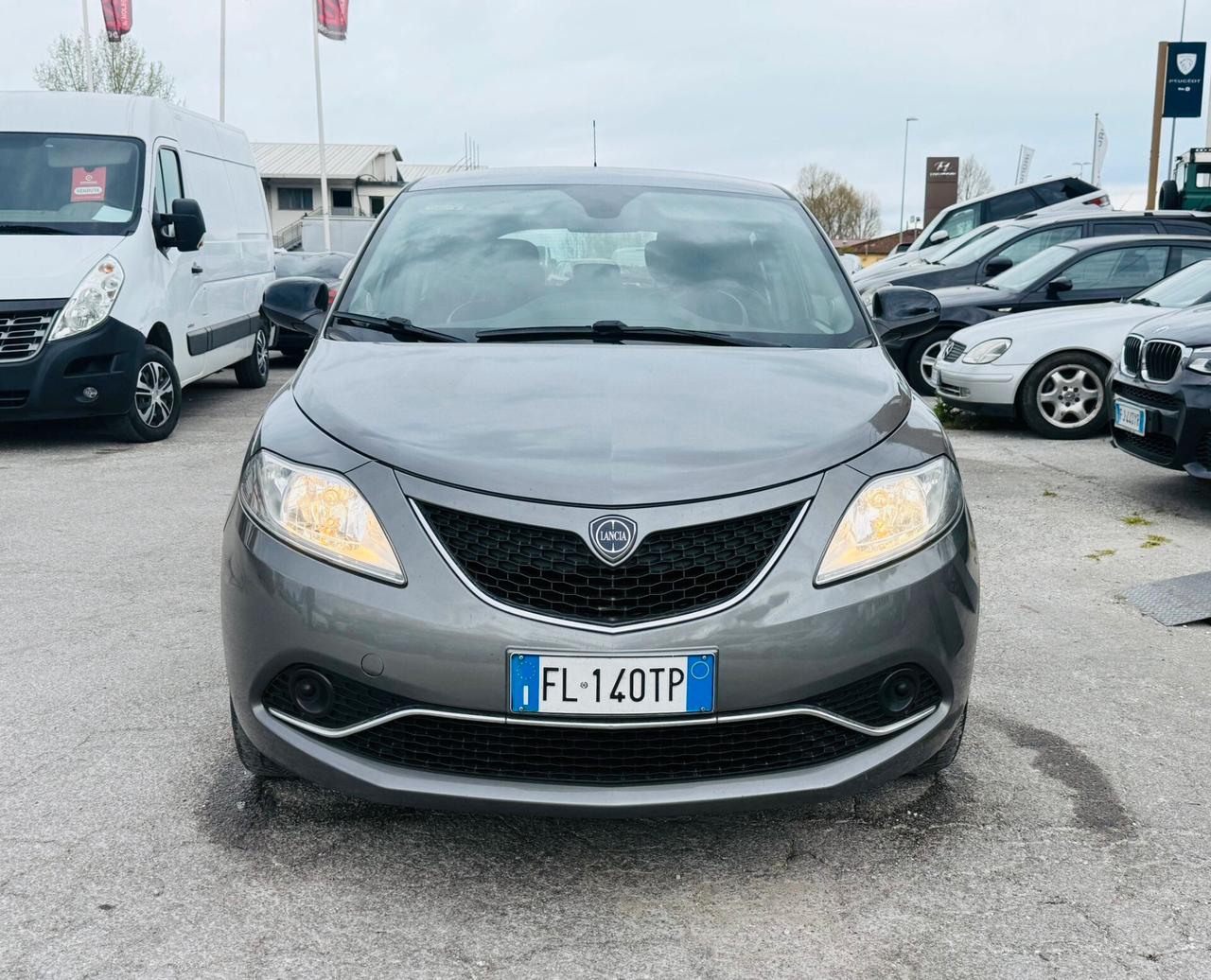 Lancia Ypsilon 1.2 69 CV 5 porte GPL Ecochic Gold