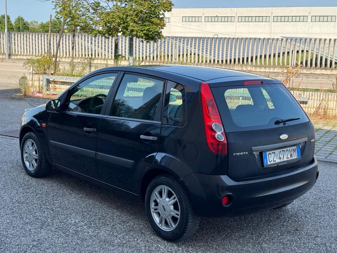 Ford Fiesta 1.4 TDCi 5p. Ghia