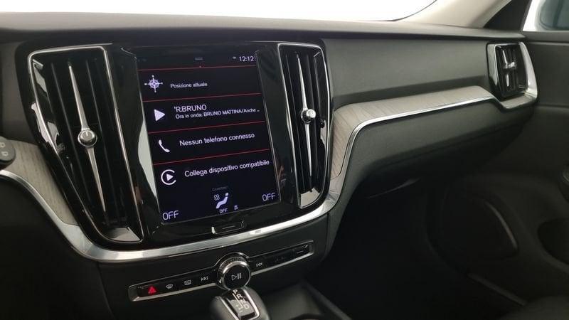 Volvo V60 Cross Country Cross Country D4 AWD Geartronic Business Plus