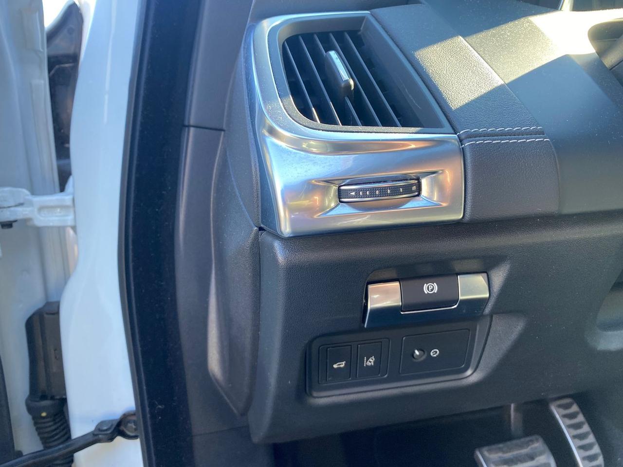 Jaguar E-Pace R-Dynamic HSE D 150 #8021