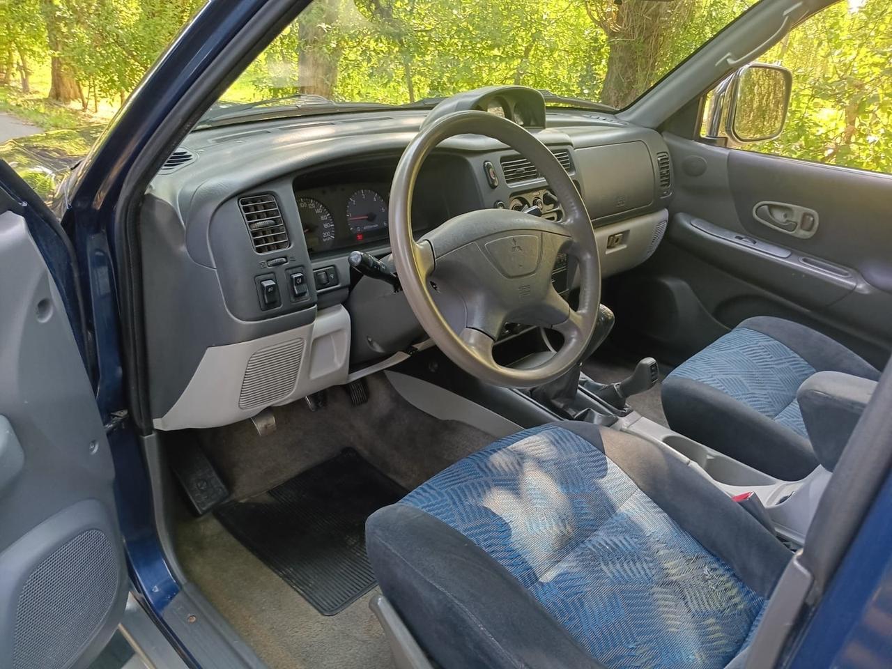 Mitsubishi Pajero Sport 2.5 TDI GLS