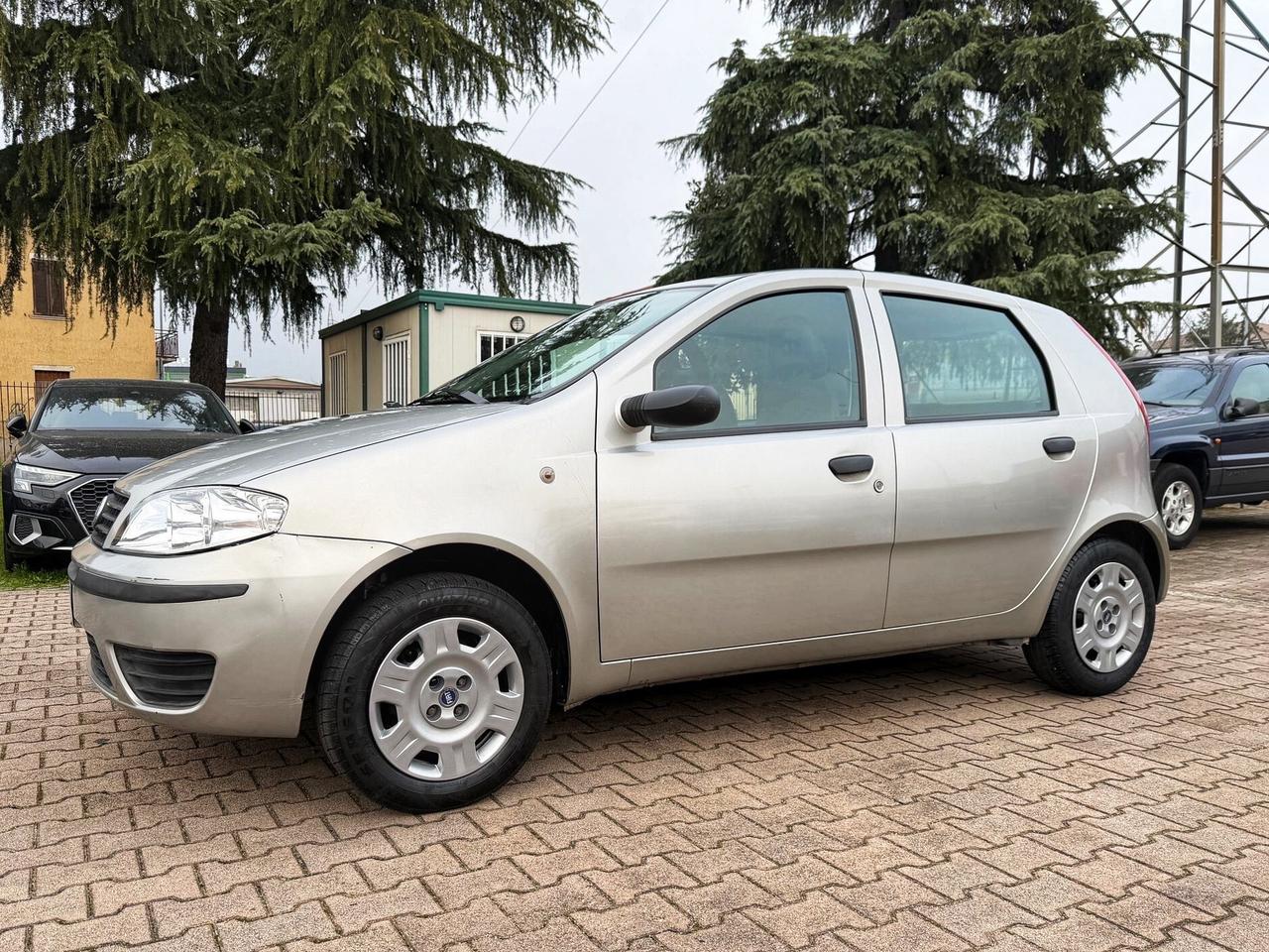Fiat Punto 1.2 5 porte OK NEOPATENTATI