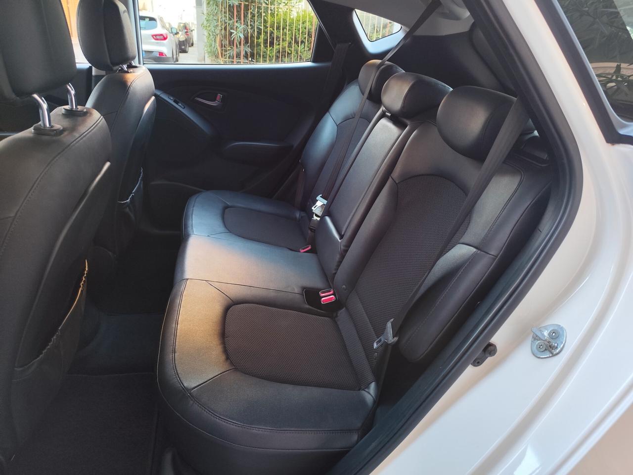 Hyundai iX35 1.7 CRDi 2WD Xpossible