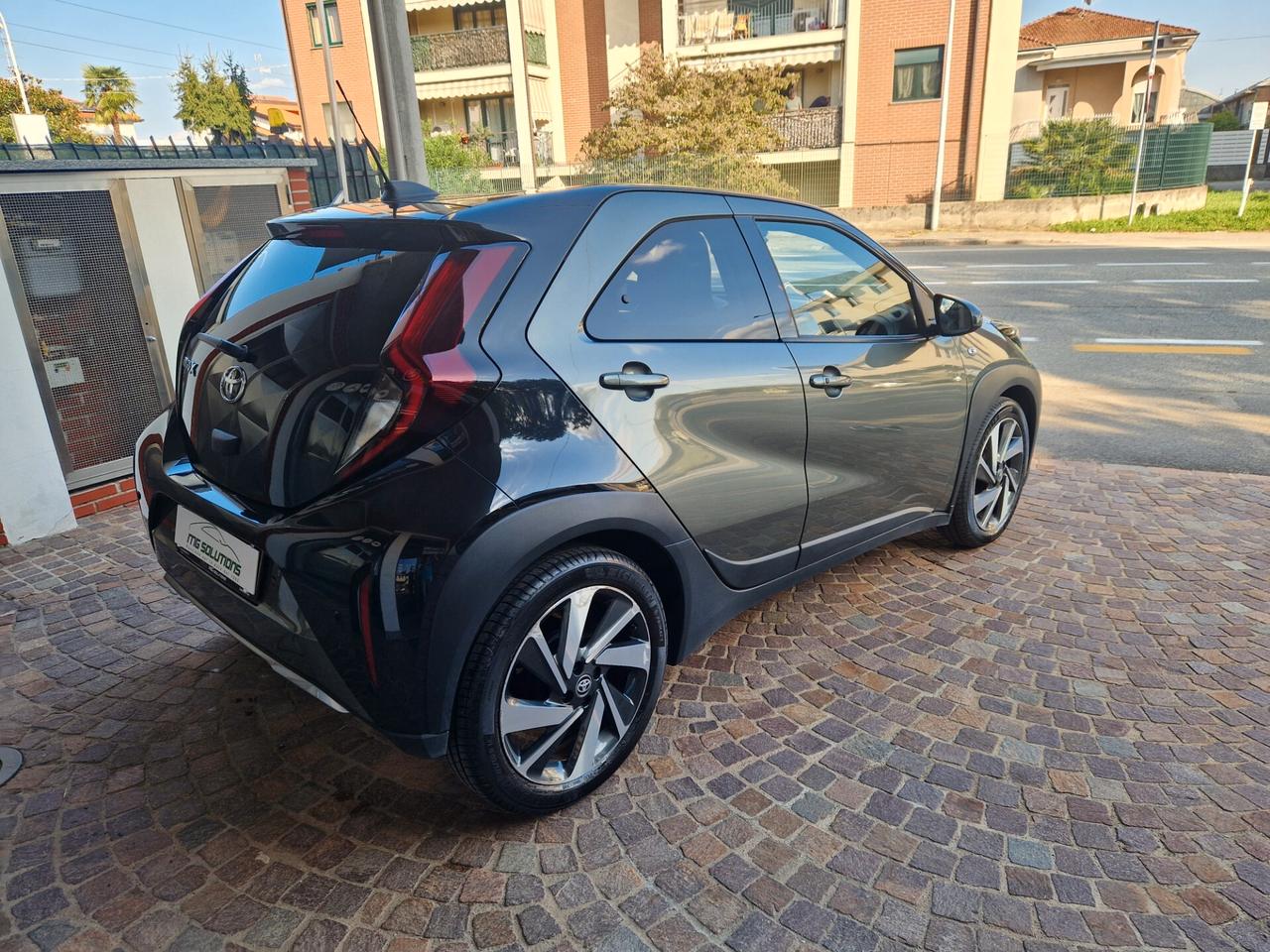 Toyota Aygo X 1.0 72cv Lounge - 1 Propr. - Tagliandi Certificati