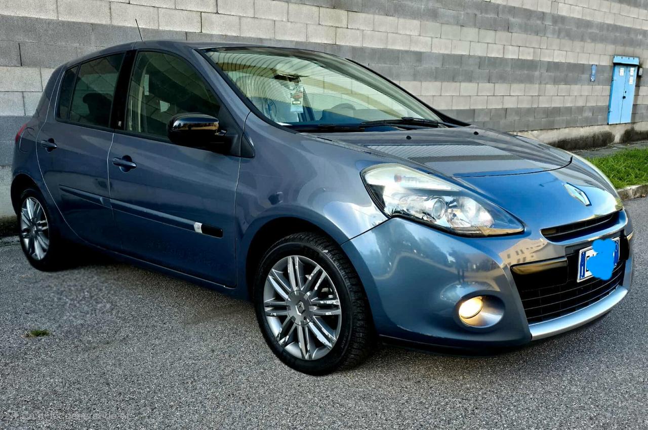 Renault Clio Live!1.2 benzina neopatentati euro5