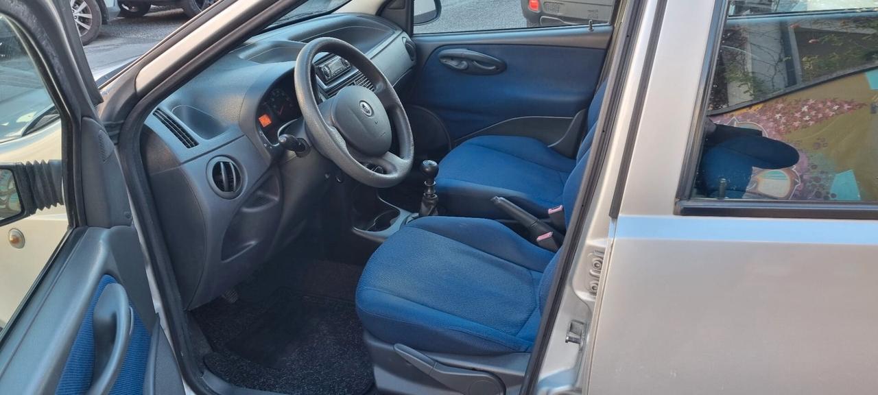 Fiat Punto 1.2 5 porte Active