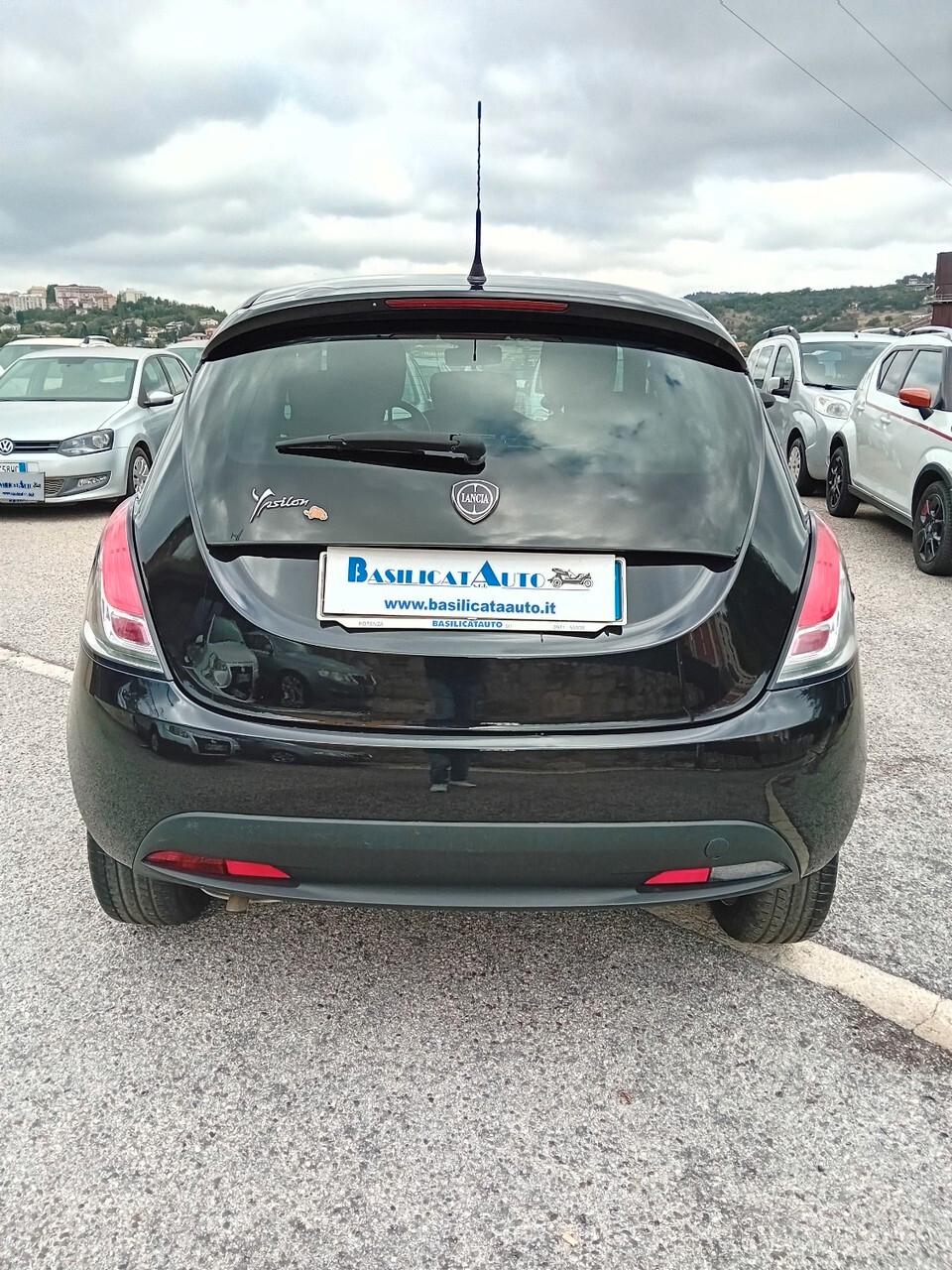 Lancia Ypsilon 1.2 69 CV 5 porte Elefantino