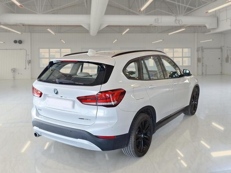 BMW X1 xDrive 25e Business Advantage automatico