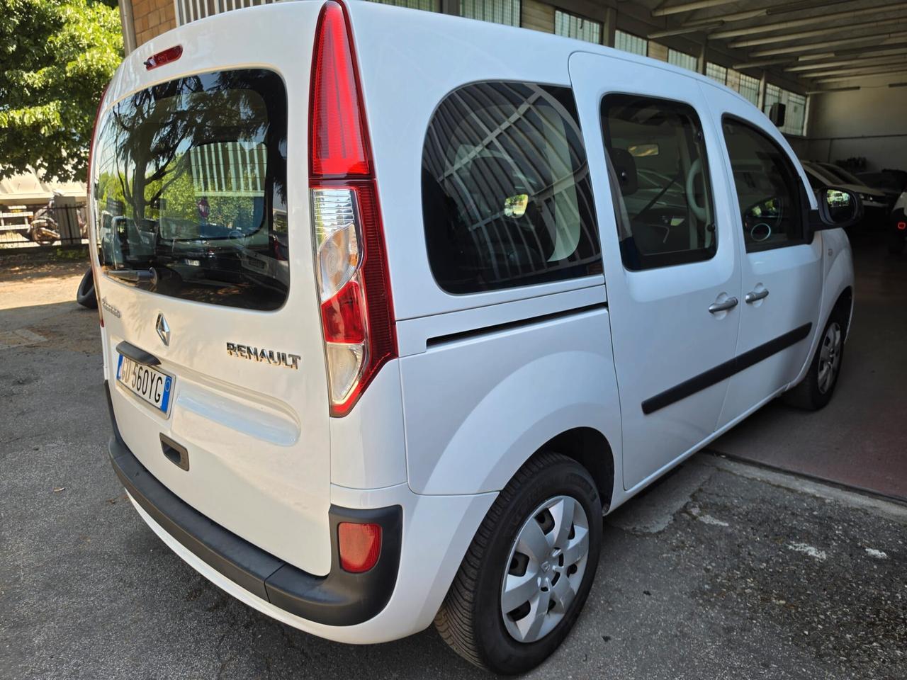 Renault Kangoo Blue dCi 8V 95 CV 5 porte Limited2 rater da 99,00