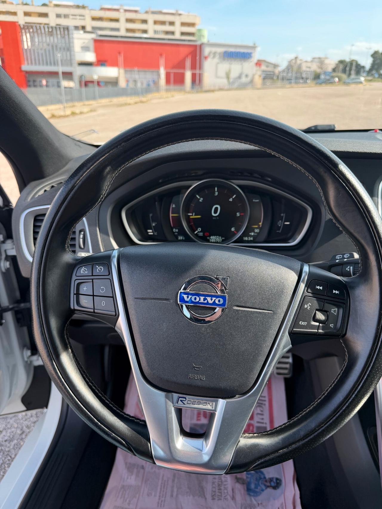 Volvo V40 D2 1.6 R-design Kinetic