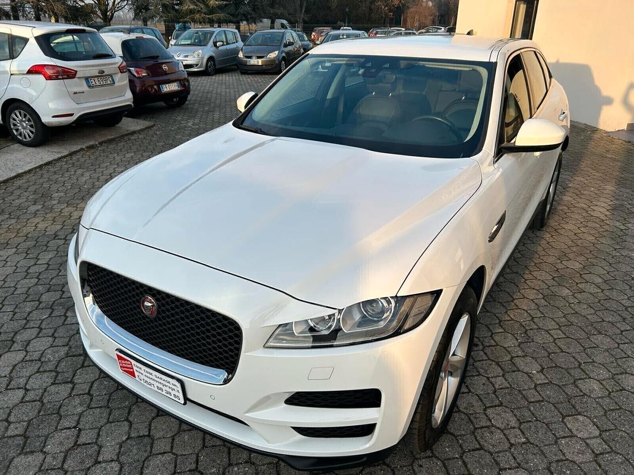 Jaguar F-Pace 2.0 D 180 CV AWD aut. Prestige