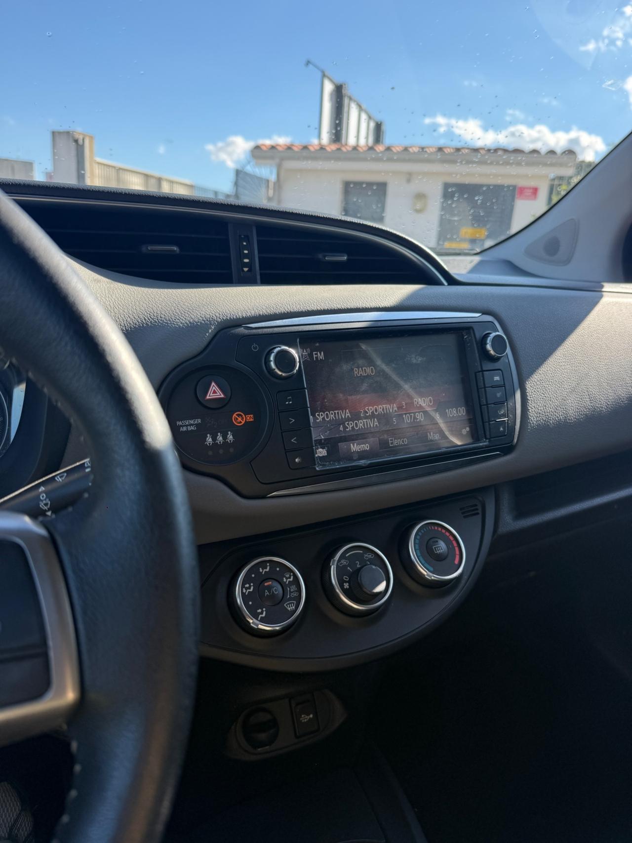Toyota Yaris 1.0 5 porte Active