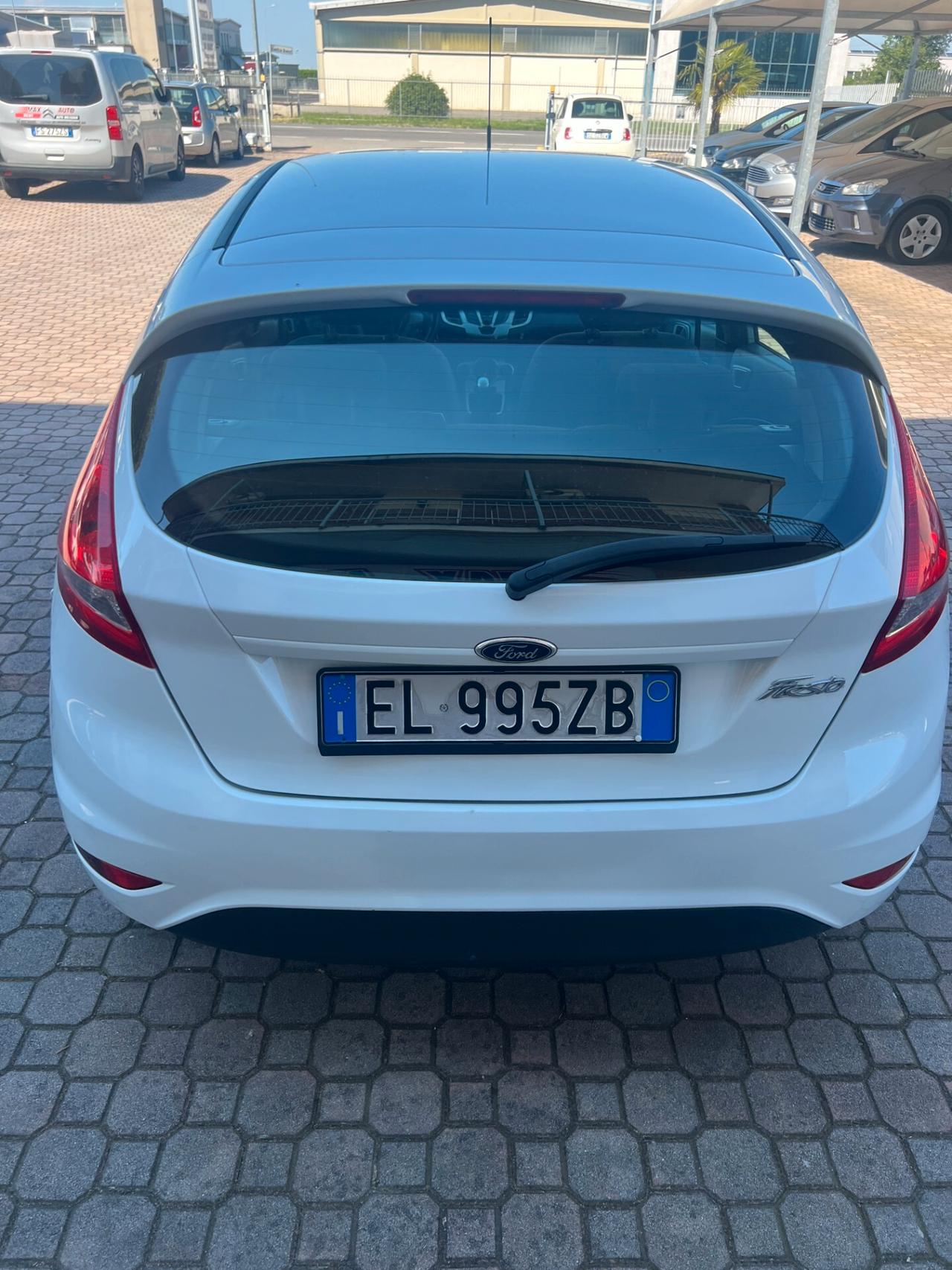 Ford Fiesta Ikon 1.4 16V 5p.Bz.- GPL Business
