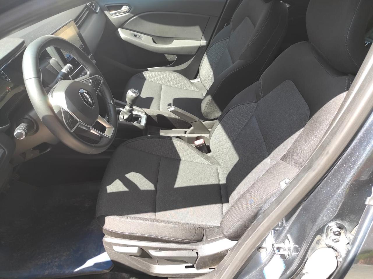 RENAULT CLIO 2021 UNIPRO/KMCERTIF/FULLOPTIONAL
