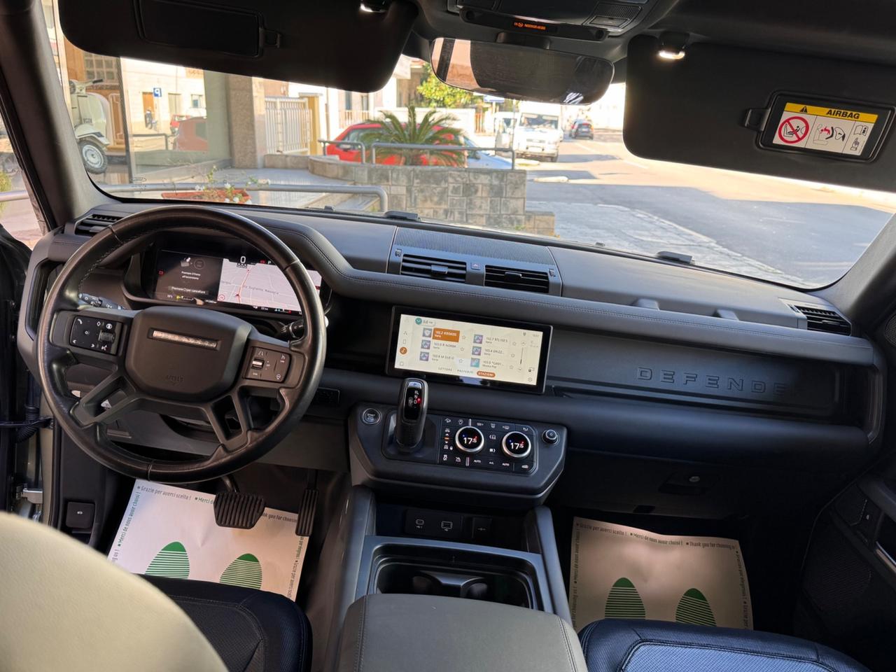 Land Rover Defender 110 3.0 I6 200 CV AWD Auto X-Dynamic HSE