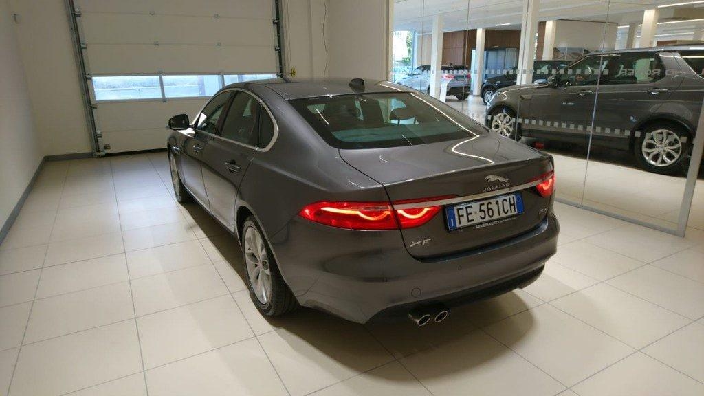 JAGUAR XF 2ª serie (X260) XF 2.0 D 180 CV aut...