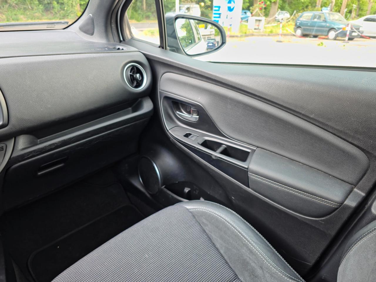 Toyota Yaris 1.5 Hybrid 5 porte GR-S E6 Automatico NEO 2019