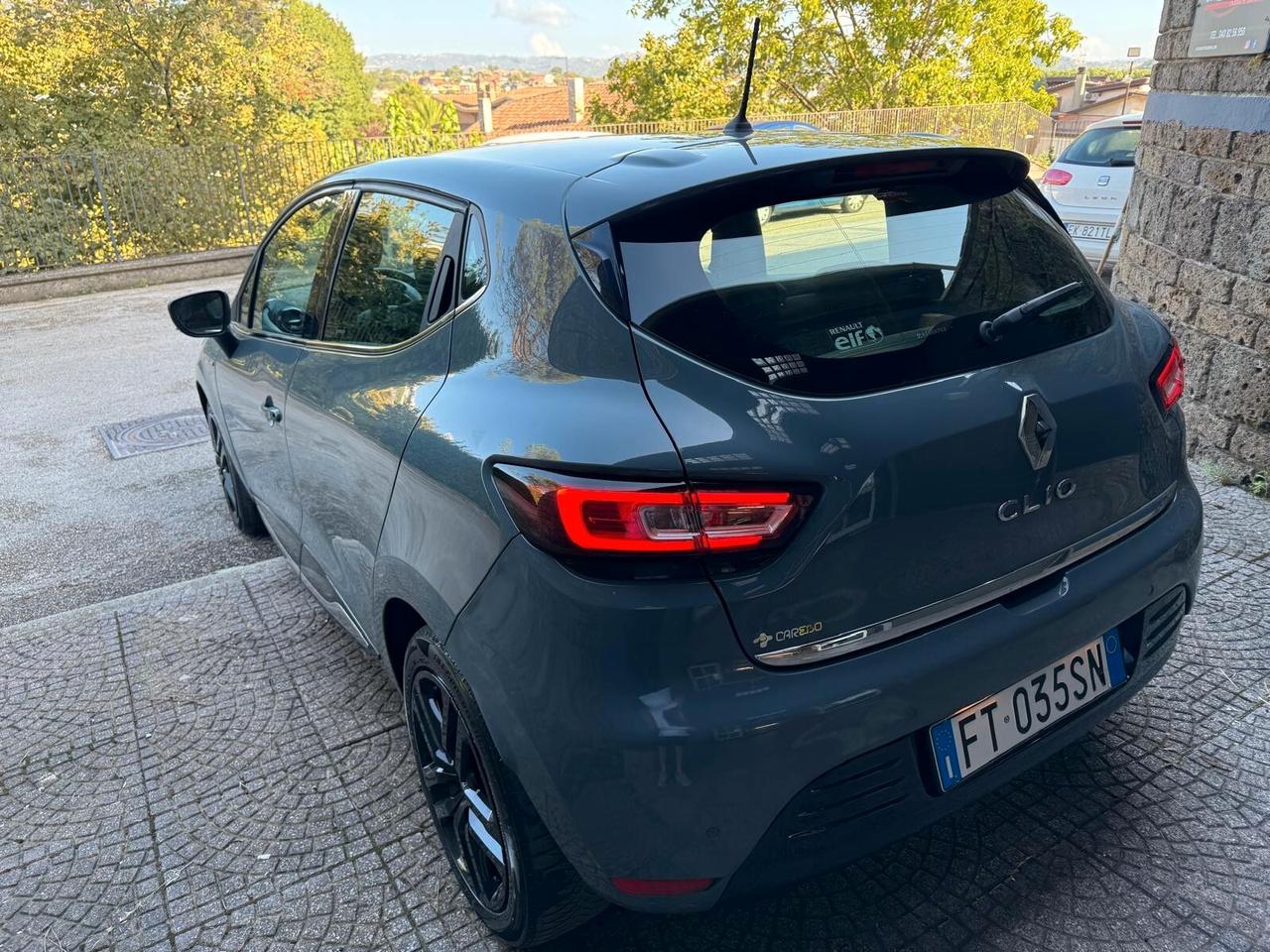 Renault Clio TCe 12V 90 CV GPL 5 porte Moschino Zen