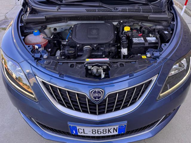 LANCIA Ypsilon 1.0 HYBRID GOLD 5 POSTI+NAVI+SENSORI