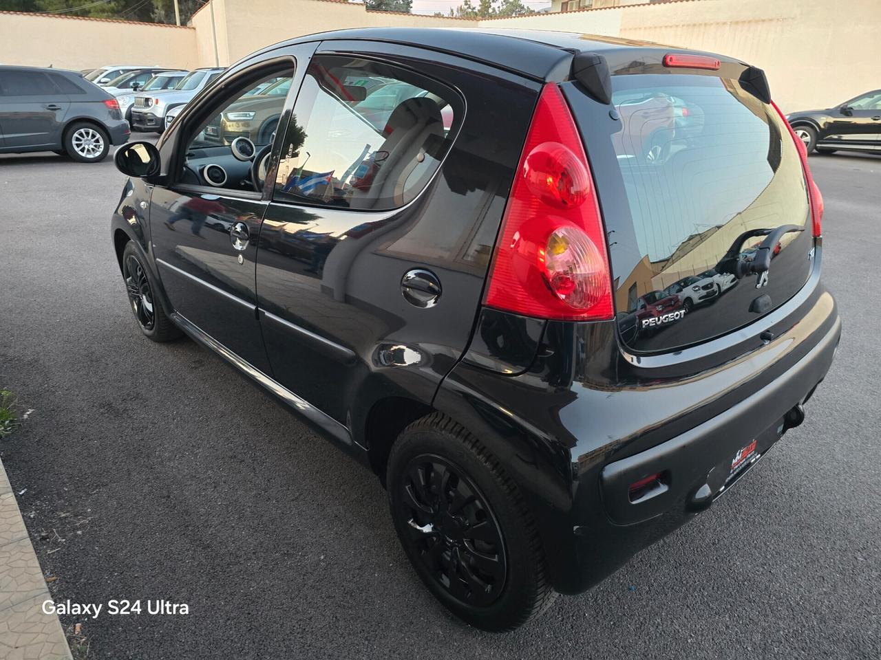 Peugeot 107 1.0 68CV 5p. Urban Move