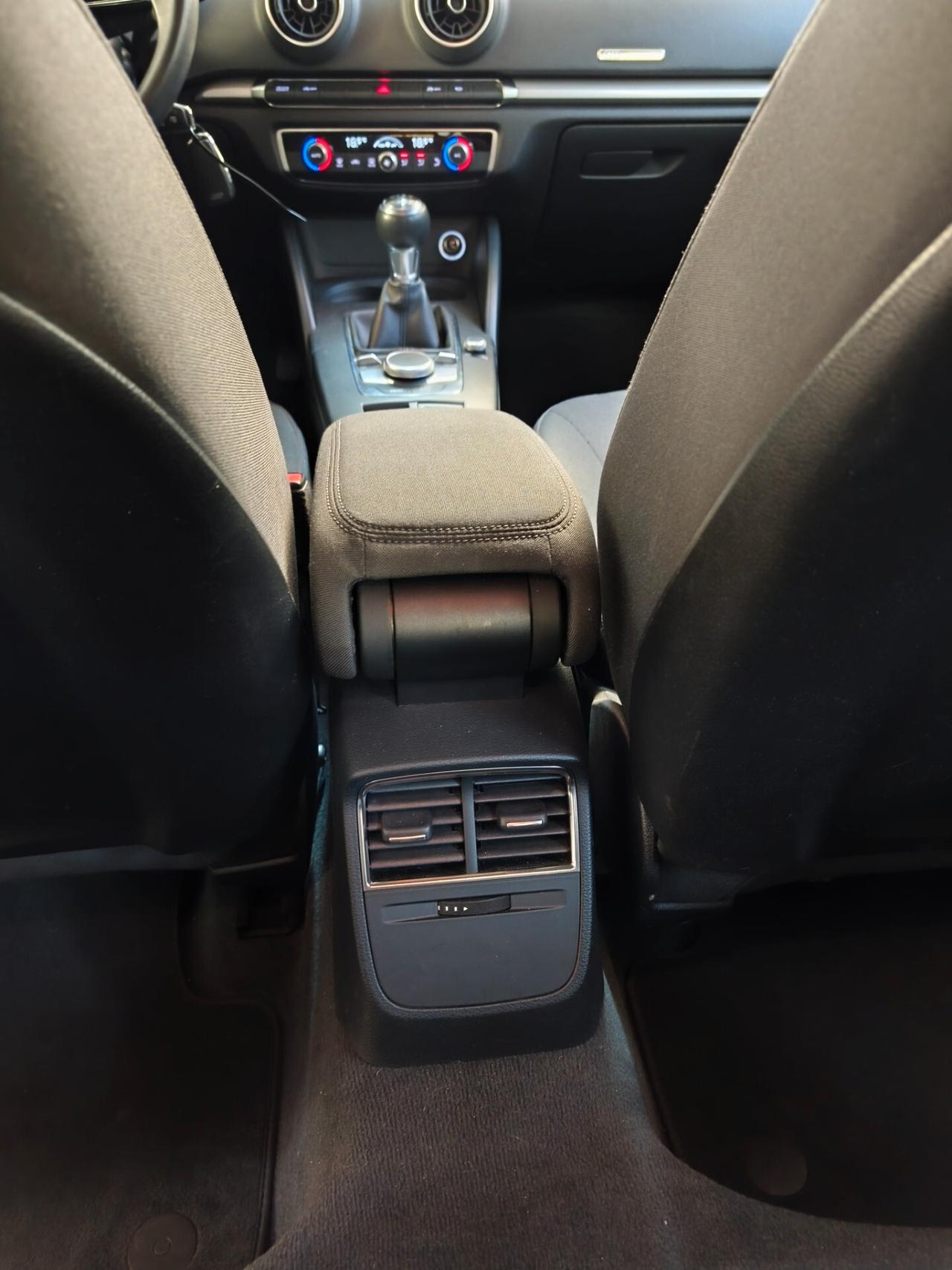 Audi A3 SPB 30 TDI Business