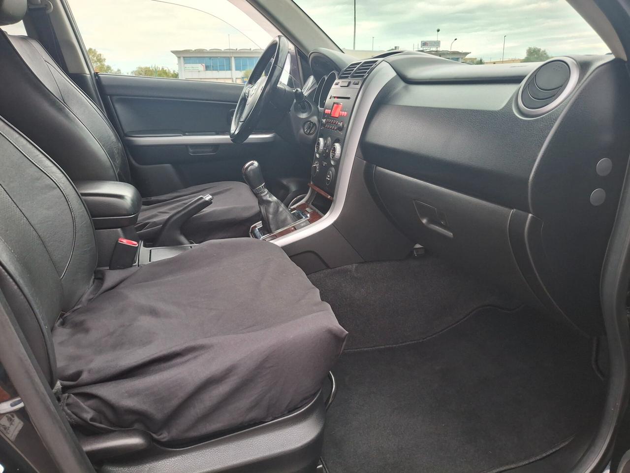 Suzuki Grand Vitara 1.9 DDiS-5 Porte-Executive-Pelle-