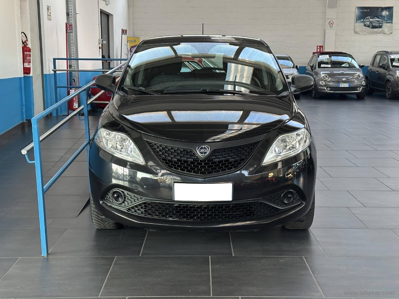 LANCIA Ypsilon 1.0 FireFly 5p.S&S Hyb. Eco Silv. NEOPATENTATI