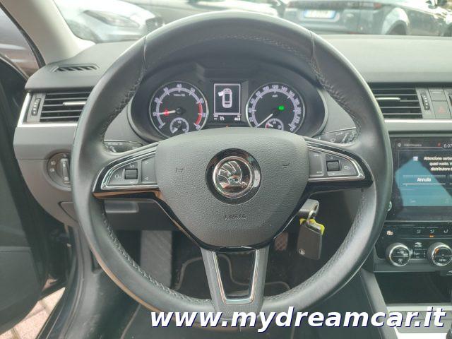 SKODA Octavia 1.5 DSG Wagon Ambition G-Tec