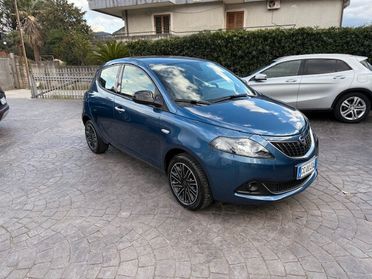 Lancia Ypsilon 1.0 FireFly 5 porte S&S Hybrid Ecochic Gold