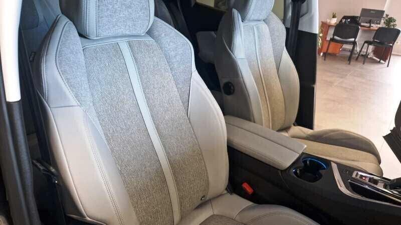 Peugeot 3008 BlueHDi 130 CV S&S EAT8 Allure