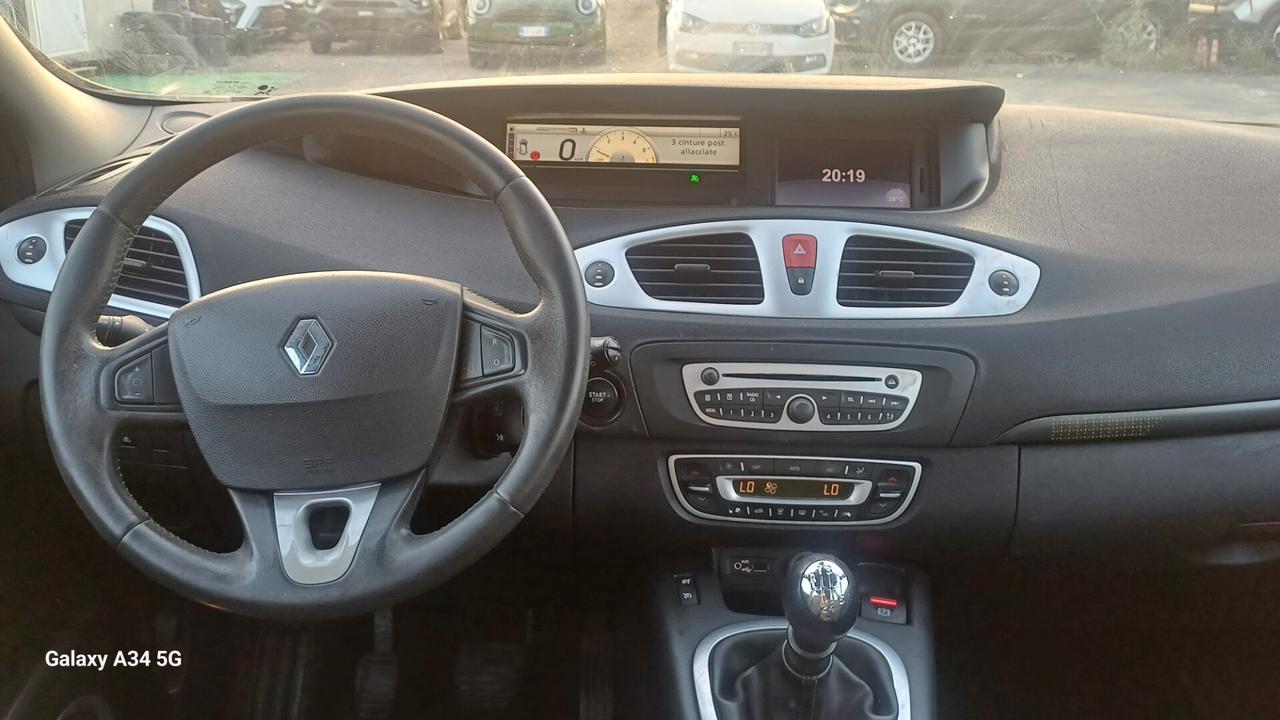 Renault Scenic Scénic X-Mod 1.5 dCi 110CV Luxe