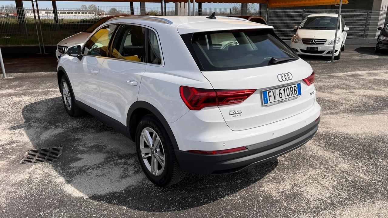 Audi Q3 2.0 TDI 150 CV S tronic line Edition