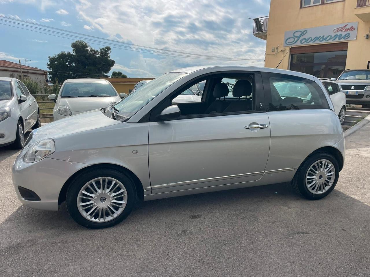 Lancia Ypsilon 1.2 Benzina"110.000 Km"
